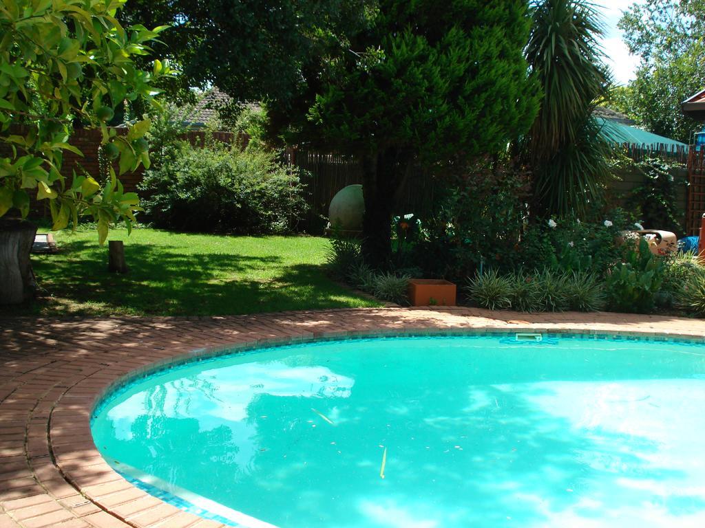 Anne'S Place Potchefstroom Zewnętrze zdjęcie